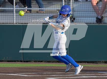 Thumbnail 3 in Barbers Hill vs. Smithson Valley (UIL Softball 5A D1 Semifinal) photogallery.