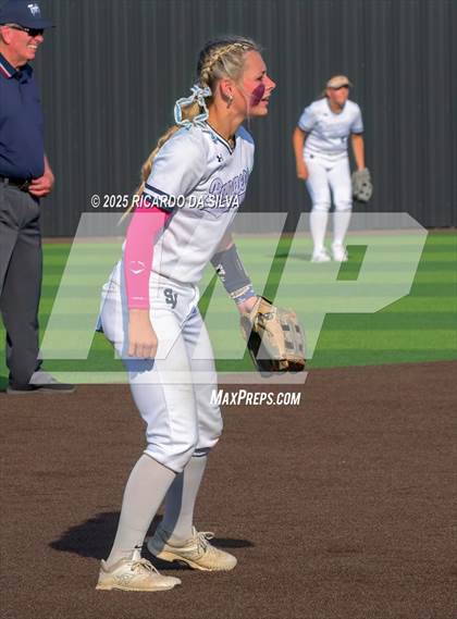 Thumbnail 1 in Barbers Hill vs. Smithson Valley (UIL Softball 5A D1 Semifinal) photogallery.