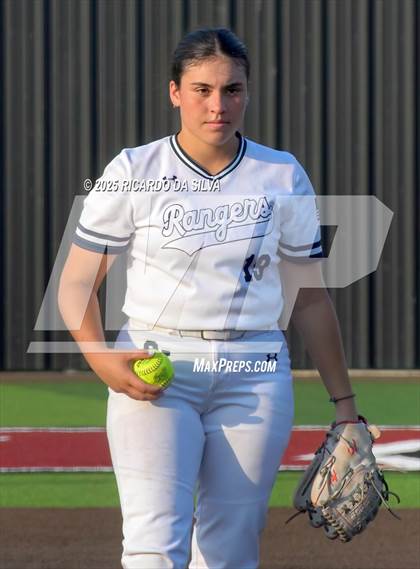 Thumbnail 1 in Barbers Hill vs. Smithson Valley (UIL Softball 5A D1 Semifinal) photogallery.