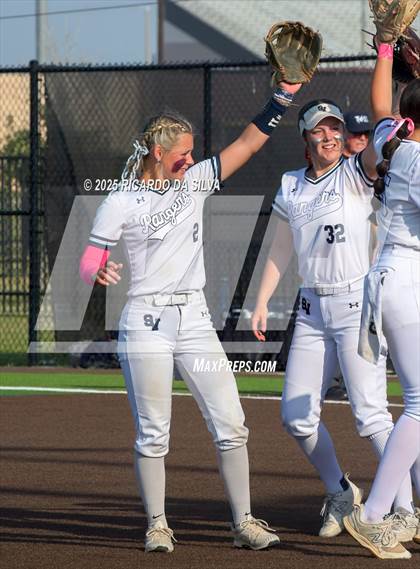 Thumbnail 1 in Barbers Hill vs. Smithson Valley (UIL Softball 5A D1 Semifinal) photogallery.