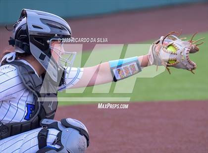 Thumbnail 1 in Barbers Hill vs. Smithson Valley (UIL Softball 5A D1 Semifinal) photogallery.
