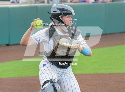 Thumbnail 3 in Barbers Hill vs. Smithson Valley (UIL Softball 5A D1 Semifinal) photogallery.