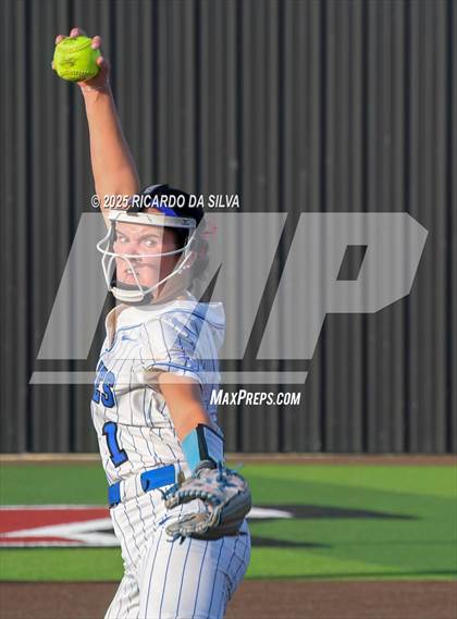 Thumbnail 1 in Barbers Hill vs. Smithson Valley (UIL Softball 5A D1 Semifinal) photogallery.