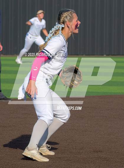 Thumbnail 1 in Barbers Hill vs. Smithson Valley (UIL Softball 5A D1 Semifinal) photogallery.