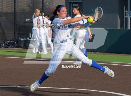 Thumbnail 2 in Barbers Hill vs. Smithson Valley (UIL Softball 5A D1 Semifinal) photogallery.