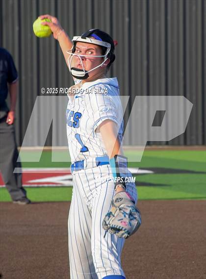 Thumbnail 1 in Barbers Hill vs. Smithson Valley (UIL Softball 5A D1 Semifinal) photogallery.