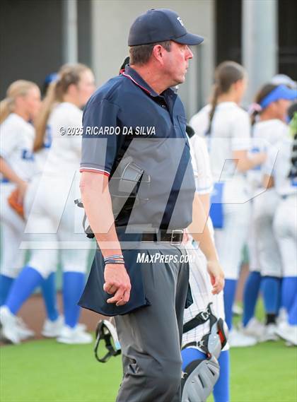 Thumbnail 1 in Barbers Hill vs. Smithson Valley (UIL Softball 5A D1 Semifinal) photogallery.