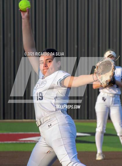 Thumbnail 2 in Barbers Hill vs. Smithson Valley (UIL Softball 5A D1 Semifinal) photogallery.