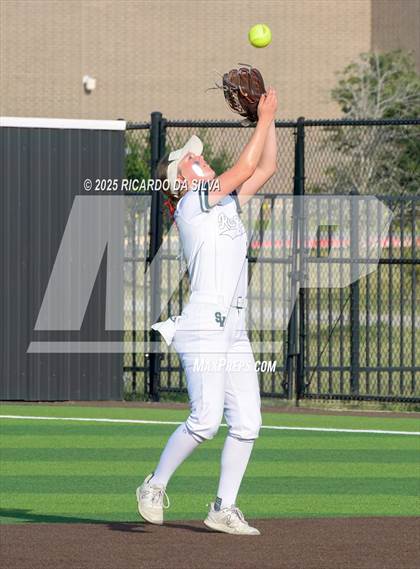 Thumbnail 1 in Barbers Hill vs. Smithson Valley (UIL Softball 5A D1 Semifinal) photogallery.