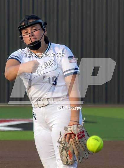 Thumbnail 2 in Barbers Hill vs. Smithson Valley (UIL Softball 5A D1 Semifinal) photogallery.