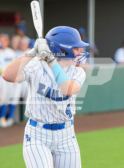 Thumbnail 2 in Barbers Hill vs. Smithson Valley (UIL Softball 5A D1 Semifinal) photogallery.
