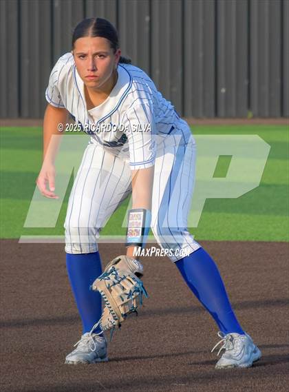 Thumbnail 2 in Barbers Hill vs. Smithson Valley (UIL Softball 5A D1 Semifinal) photogallery.