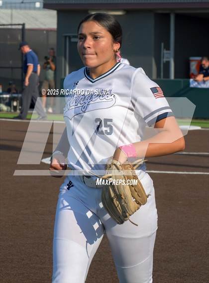 Thumbnail 2 in Barbers Hill vs. Smithson Valley (UIL Softball 5A D1 Semifinal) photogallery.