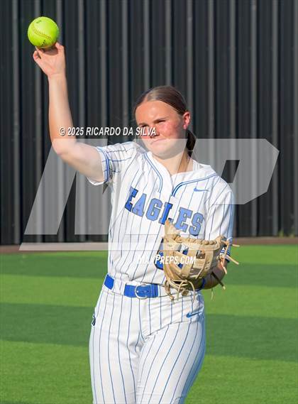Thumbnail 2 in Barbers Hill vs. Smithson Valley (UIL Softball 5A D1 Semifinal) photogallery.