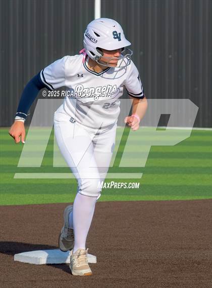 Thumbnail 3 in Barbers Hill vs. Smithson Valley (UIL Softball 5A D1 Semifinal) photogallery.