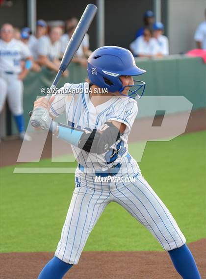 Thumbnail 3 in Barbers Hill vs. Smithson Valley (UIL Softball 5A D1 Semifinal) photogallery.