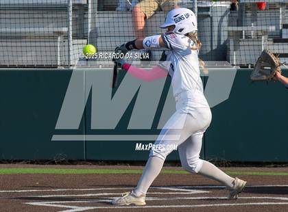 Thumbnail 2 in Barbers Hill vs. Smithson Valley (UIL Softball 5A D1 Semifinal) photogallery.