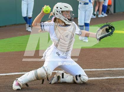 Thumbnail 2 in Barbers Hill vs. Smithson Valley (UIL Softball 5A D1 Semifinal) photogallery.