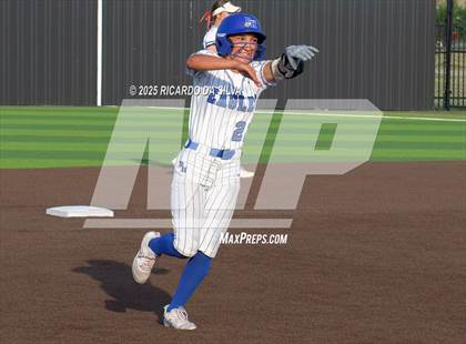 Thumbnail 3 in Barbers Hill vs. Smithson Valley (UIL Softball 5A D1 Semifinal) photogallery.