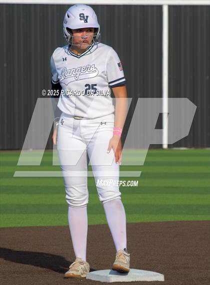 Thumbnail 2 in Barbers Hill vs. Smithson Valley (UIL Softball 5A D1 Semifinal) photogallery.
