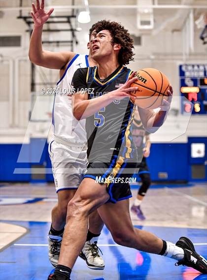 Thumbnail 1 in San Dimas @ Charter Oak photogallery.
