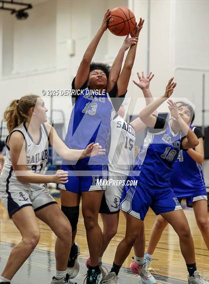 Thumbnail 2 in Herricks @ Oceanside photogallery.