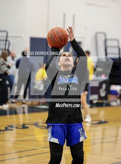 Thumbnail 3 in Herricks @ Oceanside photogallery.