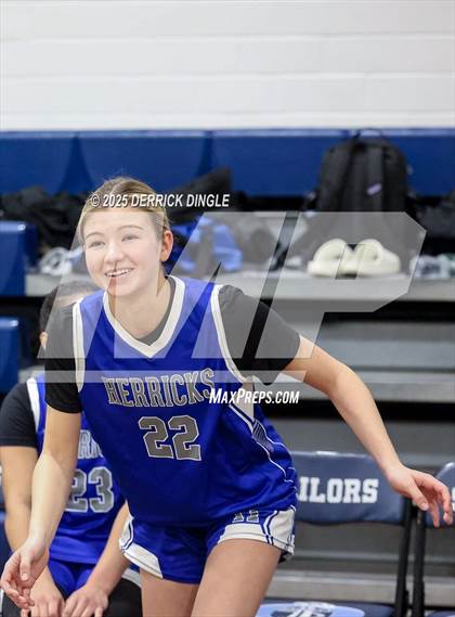 Thumbnail 3 in Herricks @ Oceanside photogallery.