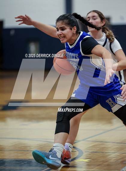 Thumbnail 3 in Herricks @ Oceanside photogallery.