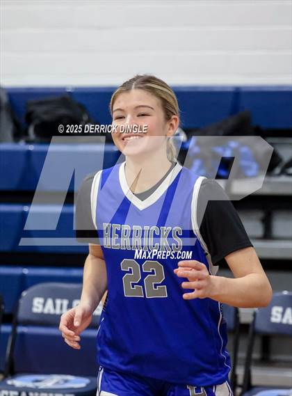 Thumbnail 1 in Herricks @ Oceanside photogallery.