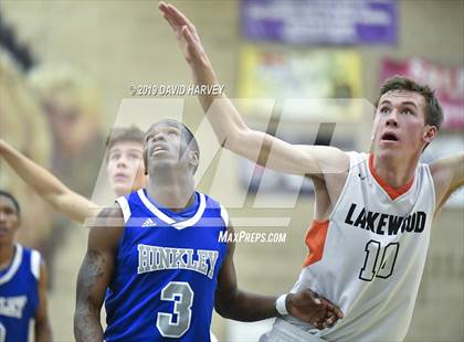 Thumbnail 2 in Hinkley vs. Lakewood photogallery.