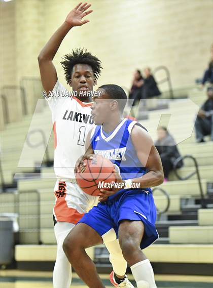 Thumbnail 3 in Hinkley vs. Lakewood photogallery.