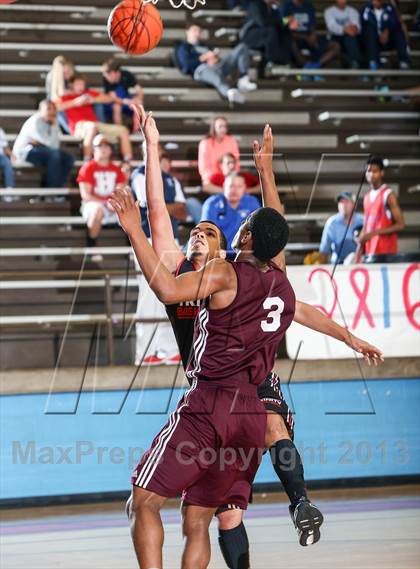 Thumbnail 1 in Trinity vs. Sunrise Christian Academy (Elite 14 Tournament) photogallery.