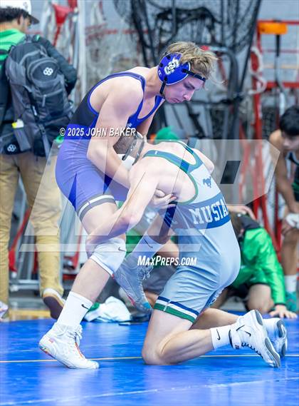 Thumbnail 2 in Lovelock Mustangs Tournament (138lbs) photogallery.