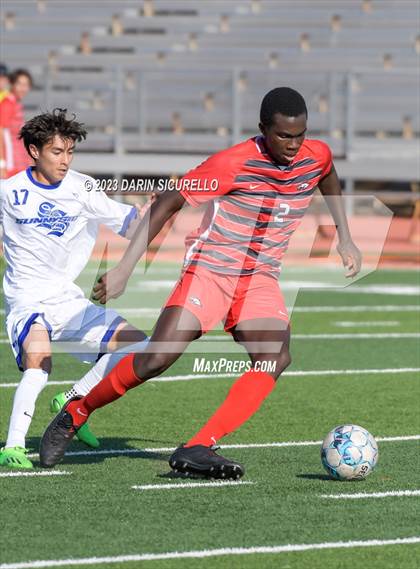 Thumbnail 2 in Sunnyside vs. Brophy College Prep photogallery.