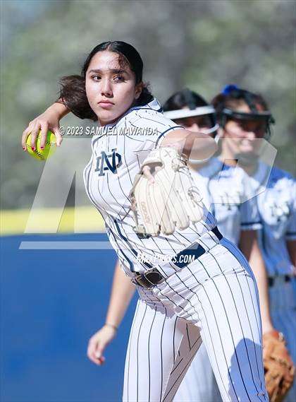 Thumbnail 2 in Alemany @ Notre Dame (SO) photogallery.