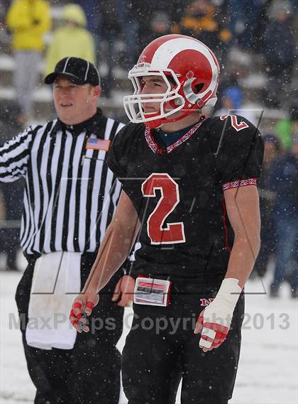 Thumbnail 3 in Darien vs. New Canaan (CIAC Class L Final) photogallery.
