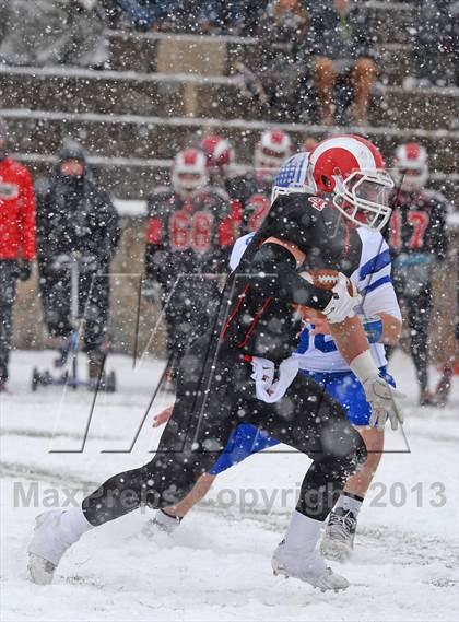 Thumbnail 2 in Darien vs. New Canaan (CIAC Class L Final) photogallery.