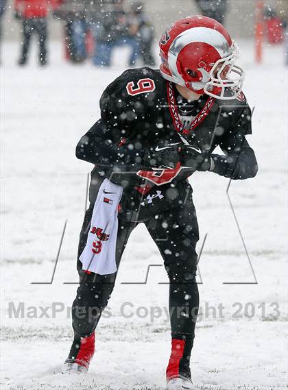 Thumbnail 2 in Darien vs. New Canaan (CIAC Class L Final) photogallery.