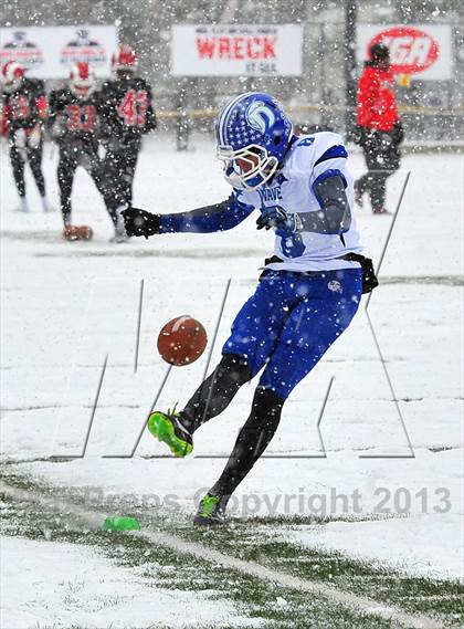 Thumbnail 1 in Darien vs. New Canaan (CIAC Class L Final) photogallery.