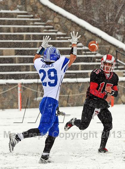 Thumbnail 3 in Darien vs. New Canaan (CIAC Class L Final) photogallery.