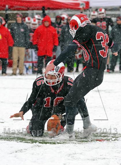 Thumbnail 1 in Darien vs. New Canaan (CIAC Class L Final) photogallery.