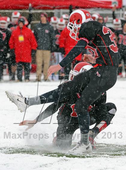 Thumbnail 3 in Darien vs. New Canaan (CIAC Class L Final) photogallery.