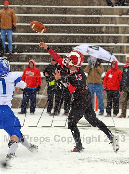 Thumbnail 1 in Darien vs. New Canaan (CIAC Class L Final) photogallery.