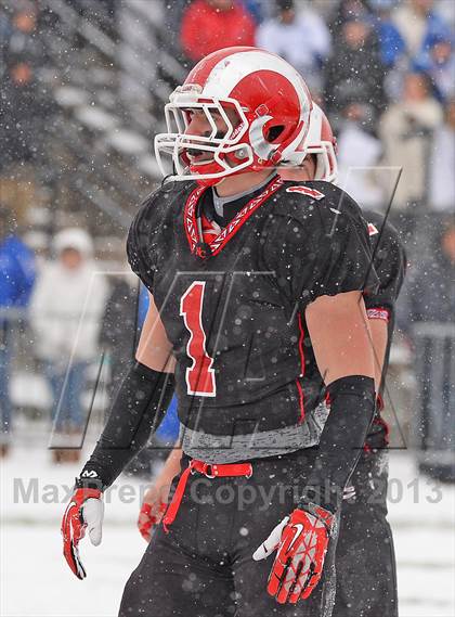 Thumbnail 2 in Darien vs. New Canaan (CIAC Class L Final) photogallery.