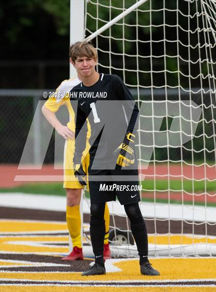 Thumbnail 1 in Marian Catholic @ Carmel photogallery.
