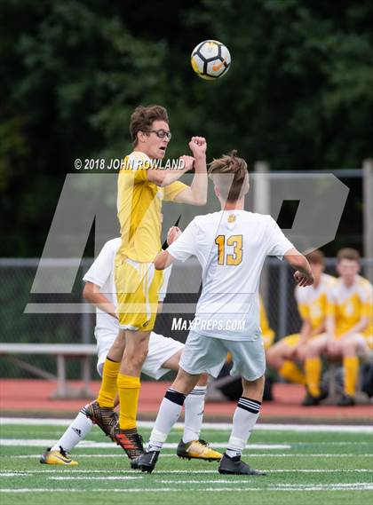 Thumbnail 2 in Marian Catholic @ Carmel photogallery.