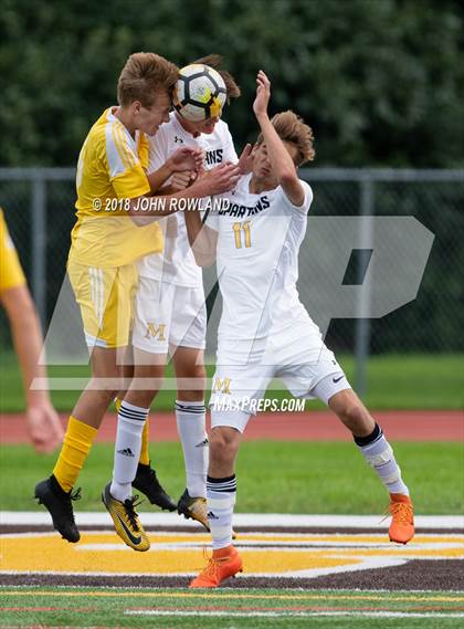 Thumbnail 2 in Marian Catholic @ Carmel photogallery.