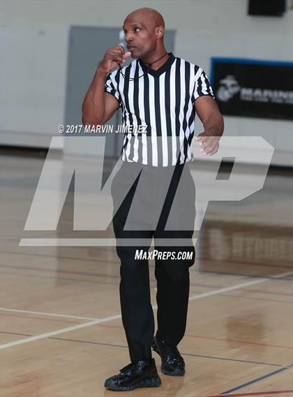Thumbnail 2 in Aspire Ollin University Prep vs. Valor Academy (CIF LACS Final) photogallery.