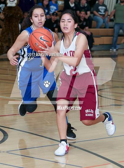 Thumbnail 2 in Aspire Ollin University Prep vs. Valor Academy (CIF LACS Final) photogallery.